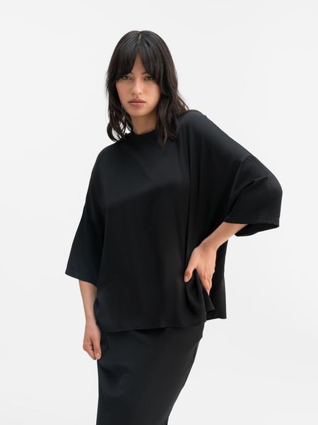 Hovedbilde Tess Silk Tee Black