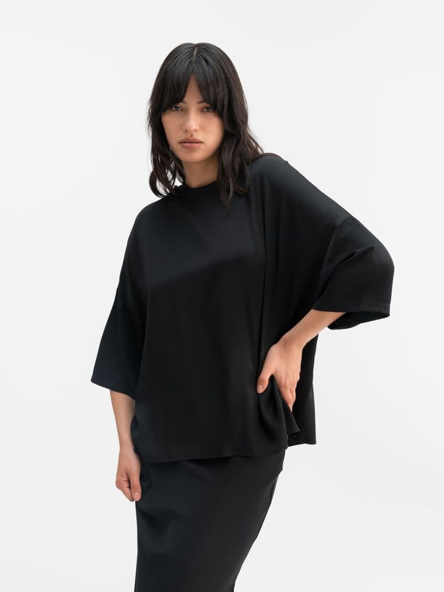 Tess Silk Tee Black