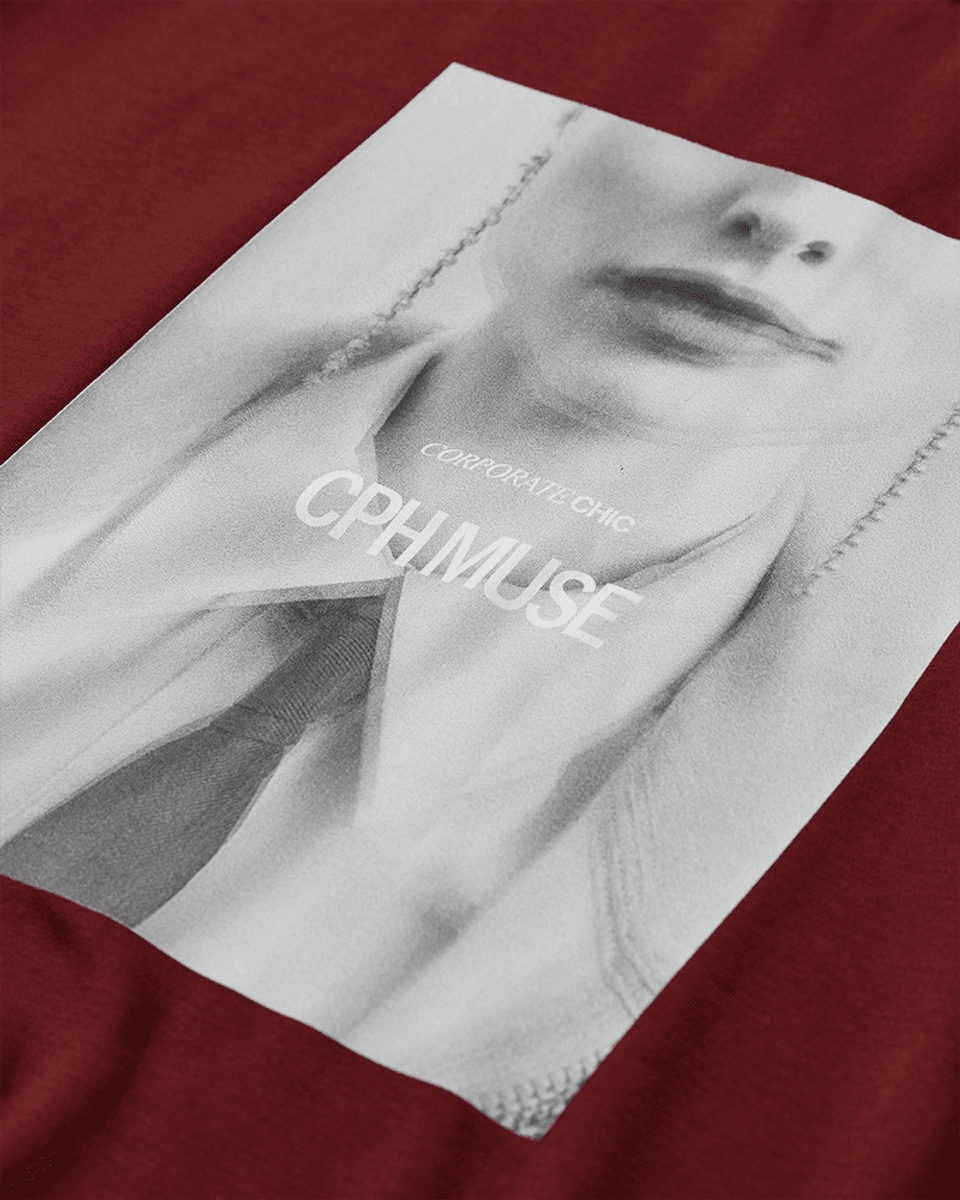 Muse-Tee Print Red Pear
