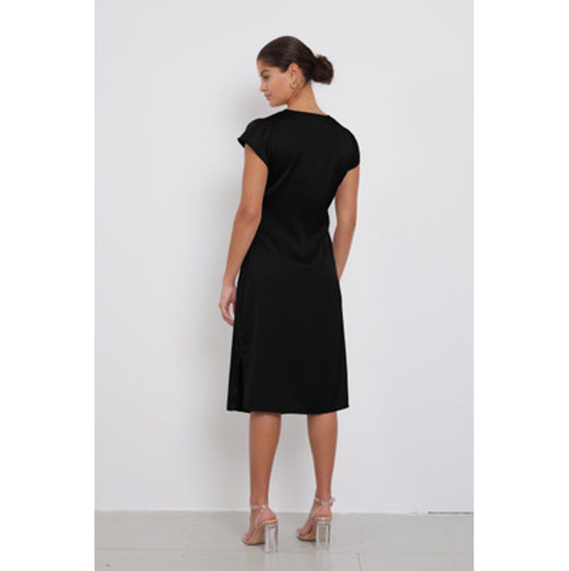 Raisella Neema Black